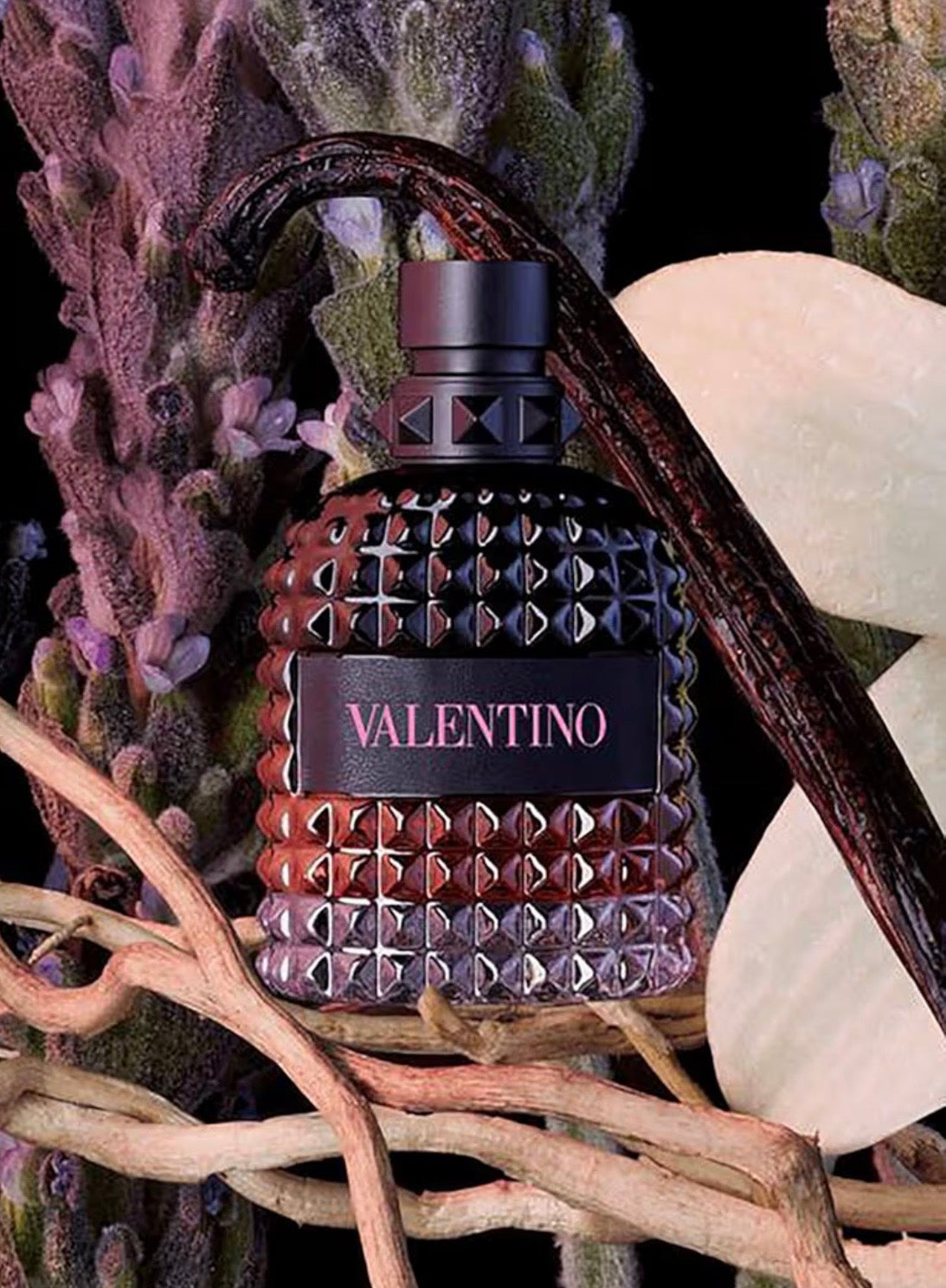 Uomo Born In Roma Intense por Valentino para hombre - 3.4 oz EDP Spray